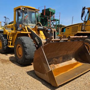 BELL 2208C FRONT END LOADER