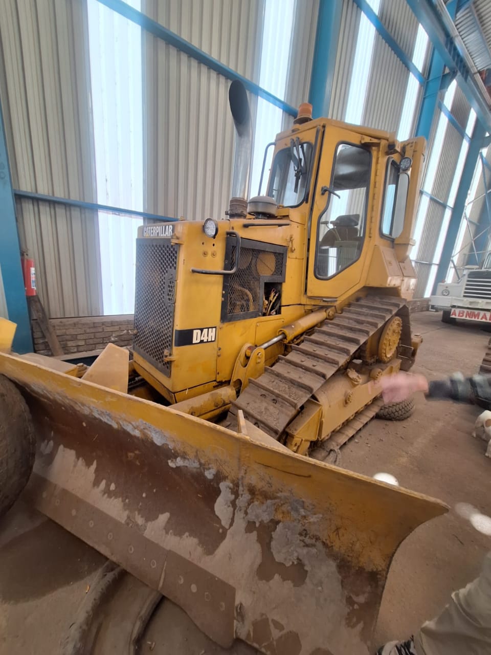 CAT D4H