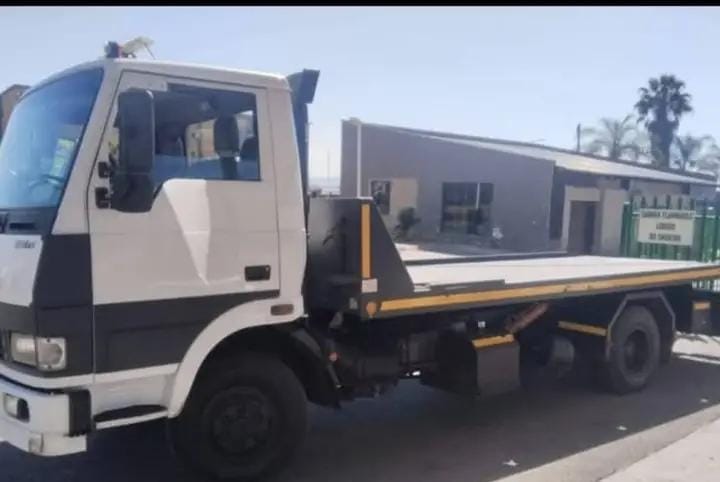 Tata roll back 4ton