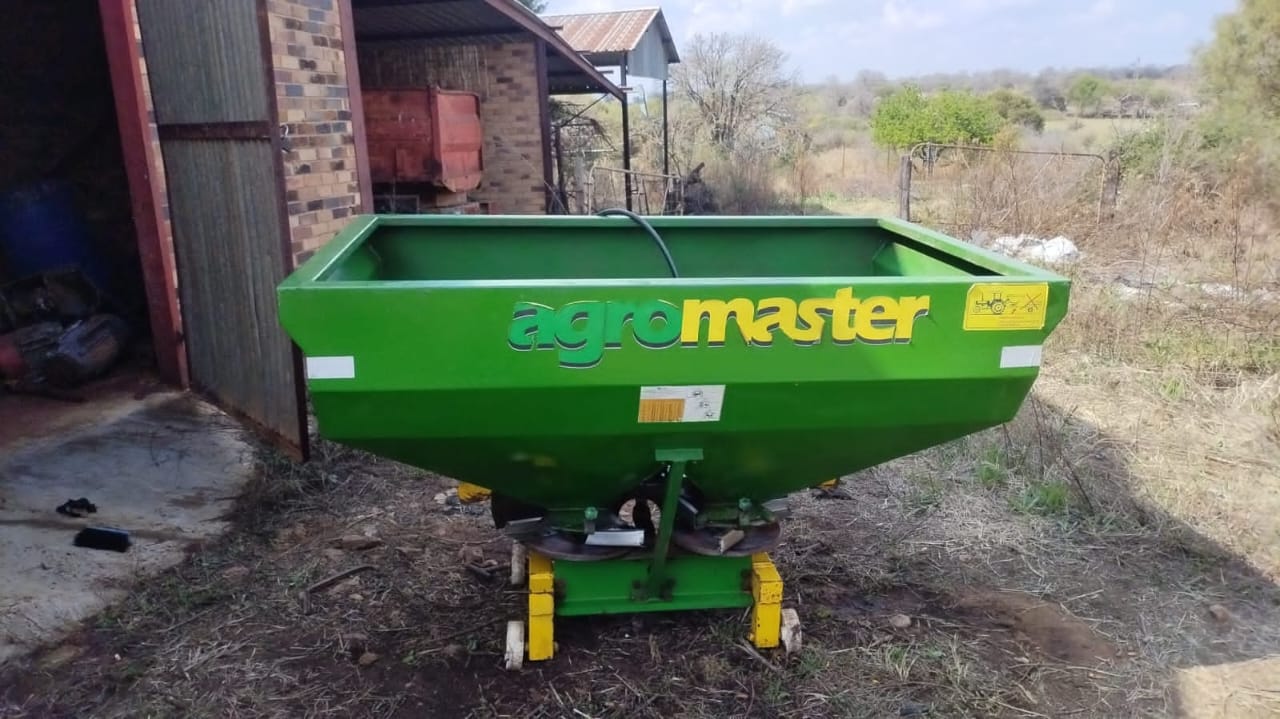 Agromaster lift strooier