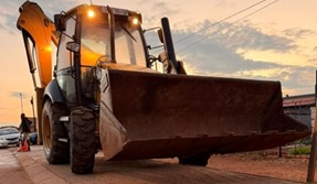 CAT 422 F TLB