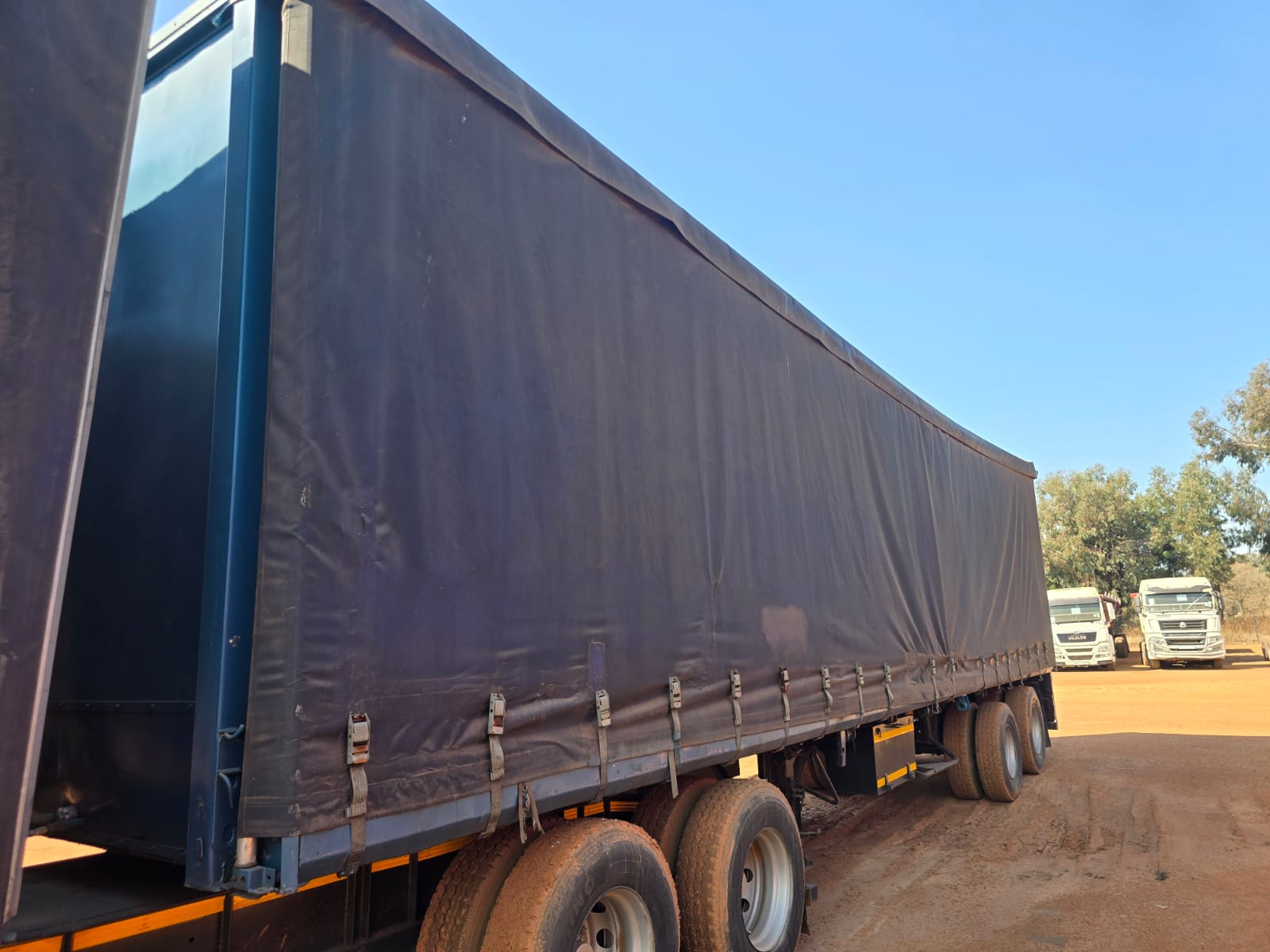 2004 SA Truck Bodies Tautliner Link Trailer
