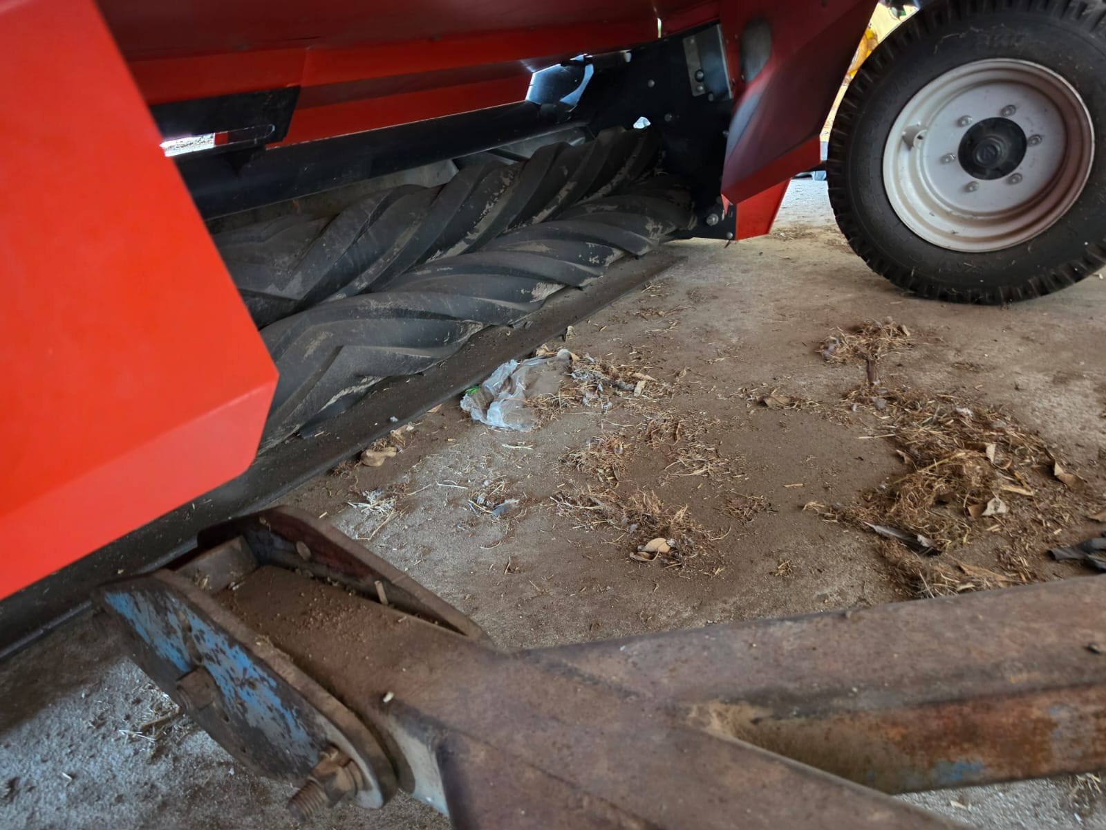 Kubota sleep snyer met kneuser