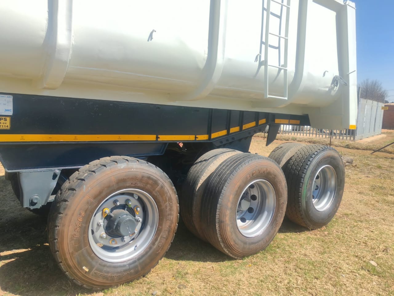 Phillips Sloper Back Tipper Tri axle Trailer
