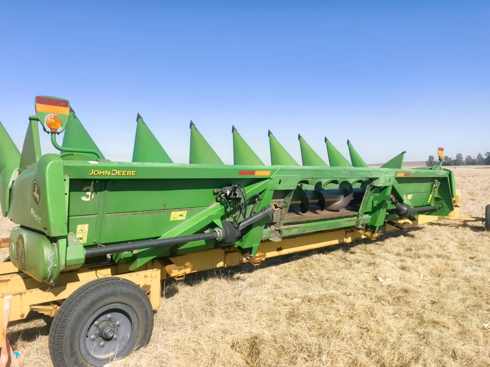 John Deere 608C