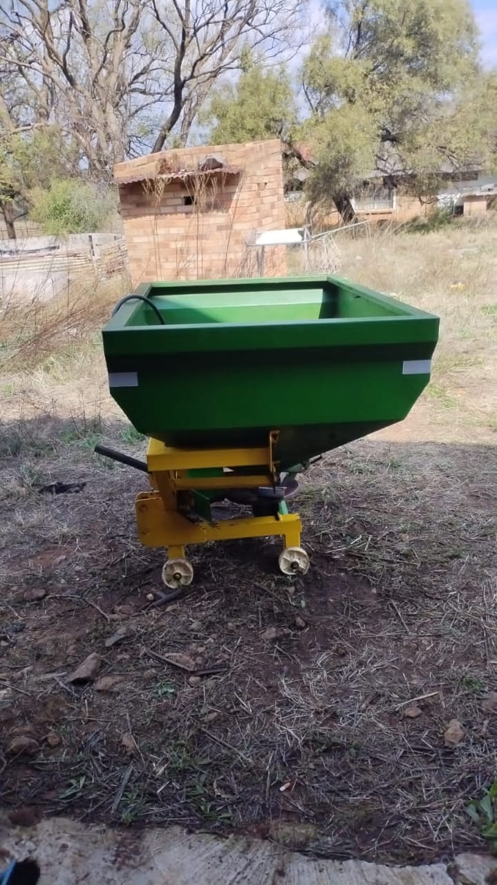 Agromaster lift strooier