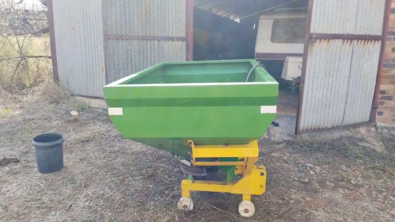 Agromaster lift strooier