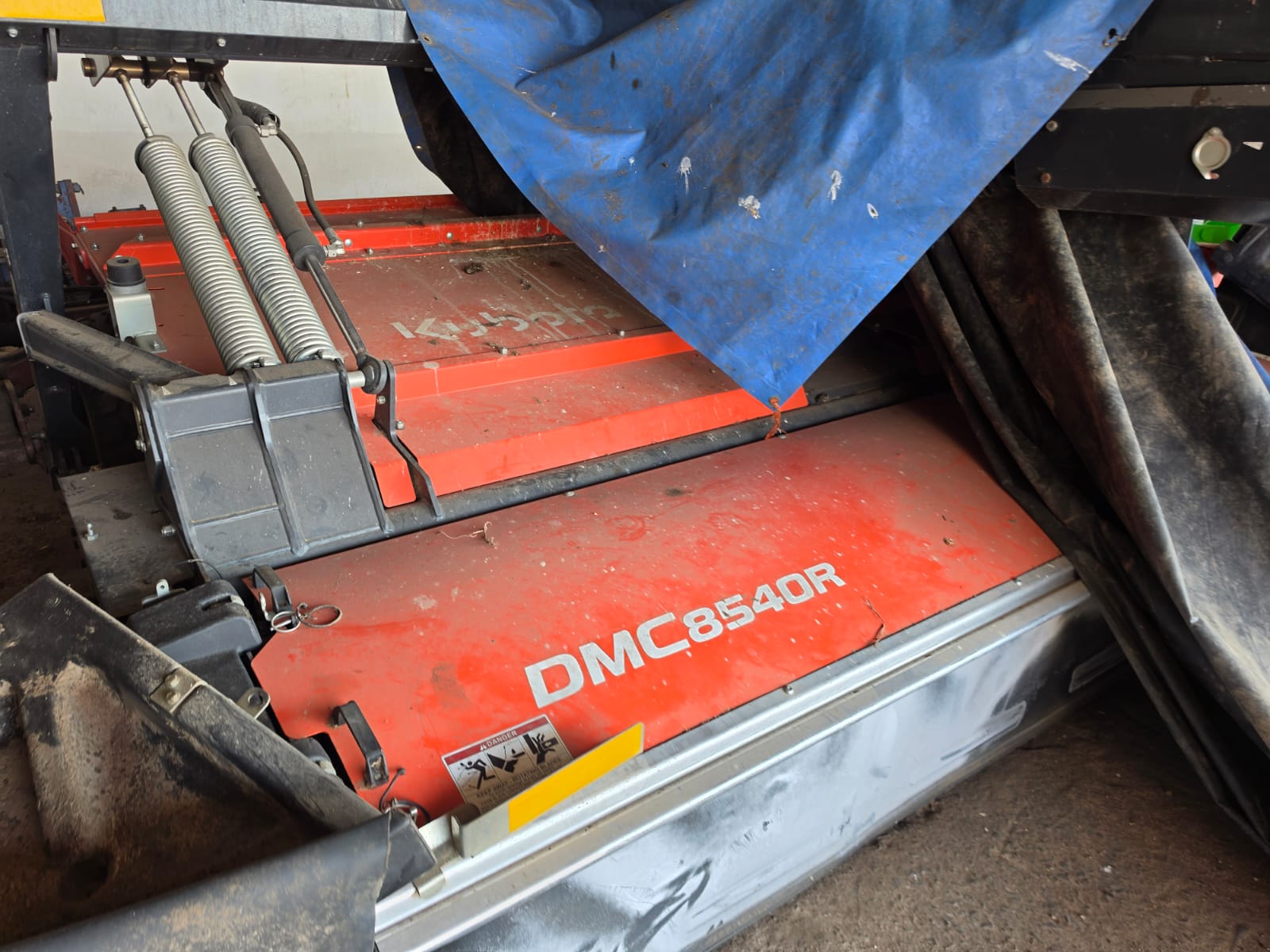 Kubota sleep snyer met kneuser