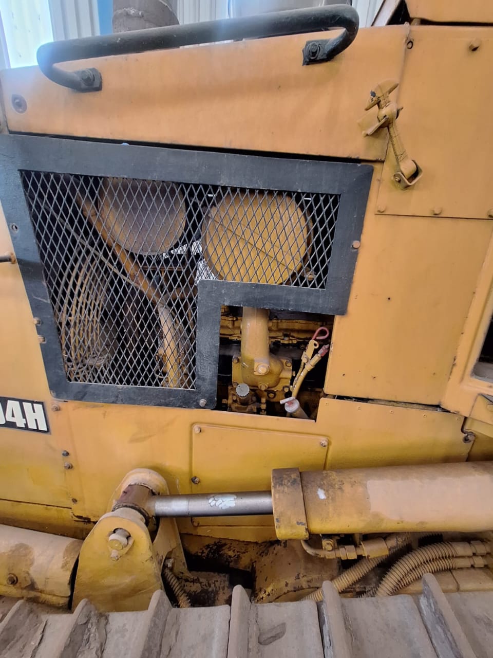 CAT D4H