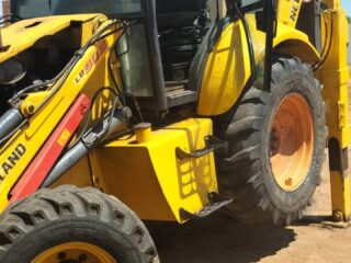 2015-new-holland-lb90b-5cc39b84db