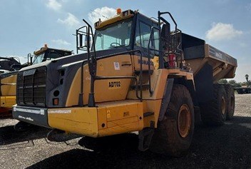 KOMATSU HM400