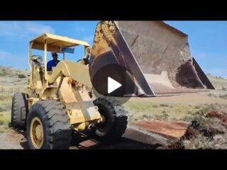 komatsu-loader-b94f6eb851