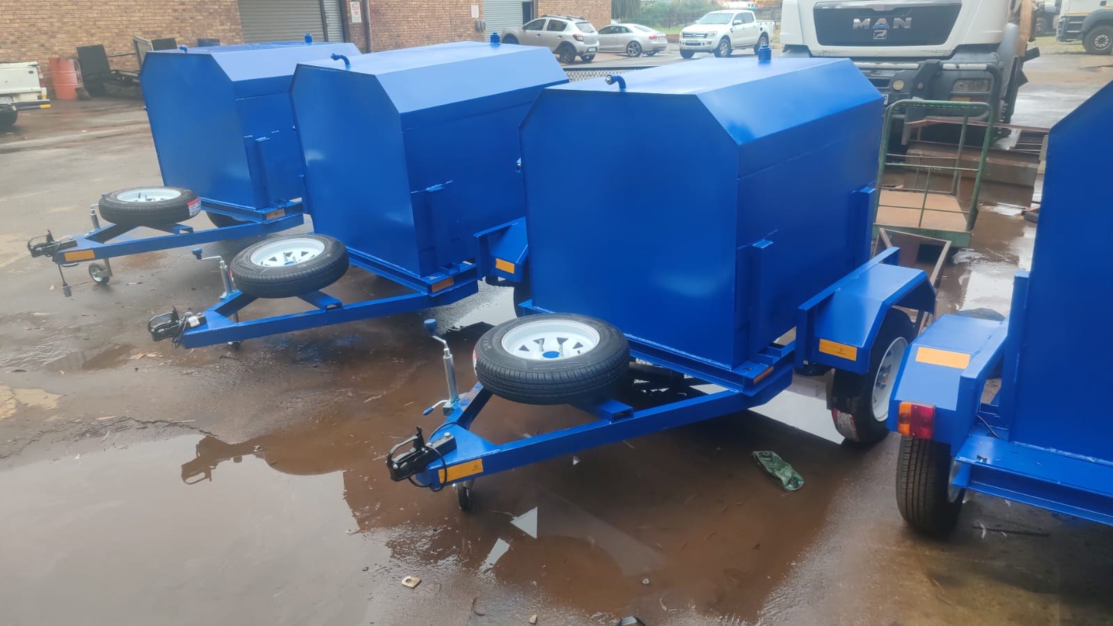 Nuwe Diesel Bowsers