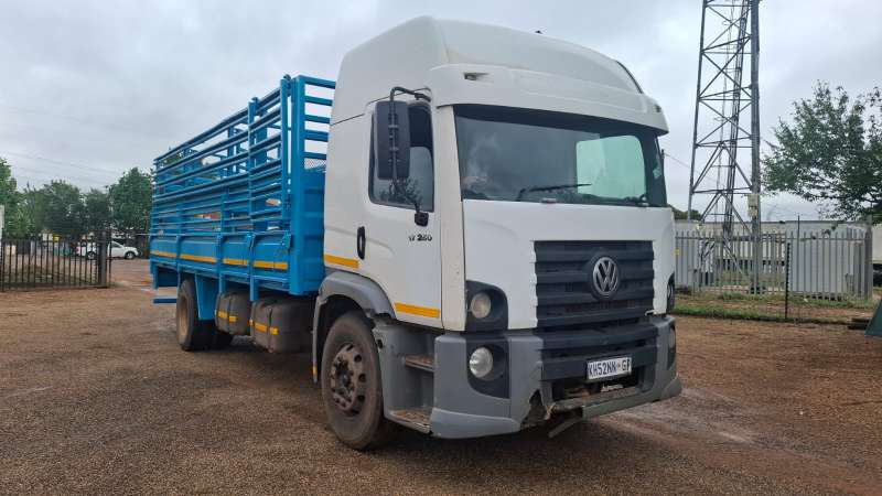 2008 Volkswagen Constellation 17.250 Cattle Body Truck