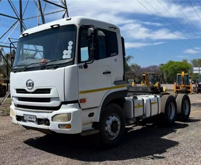 UD Truck 390