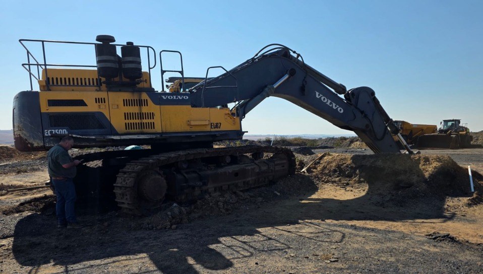 VOLVO EC750L