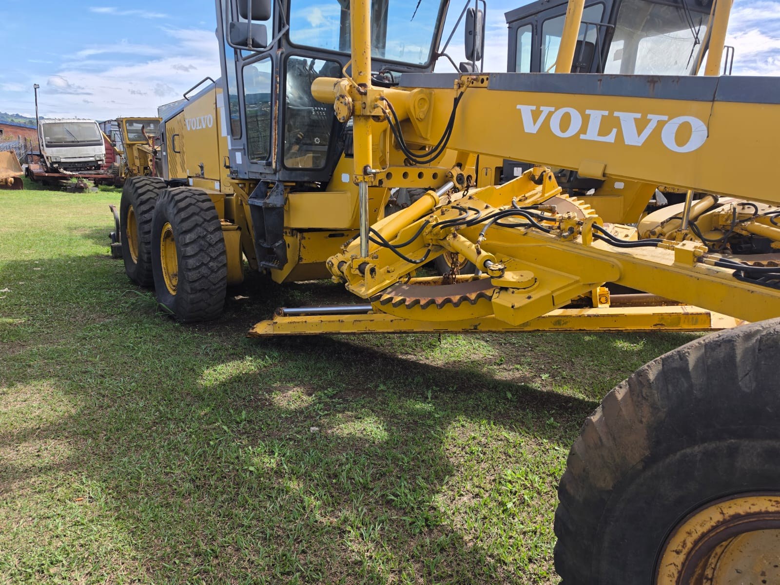 Volvo grader