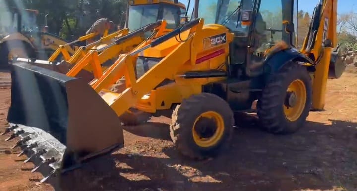 JCB3CX 4×4